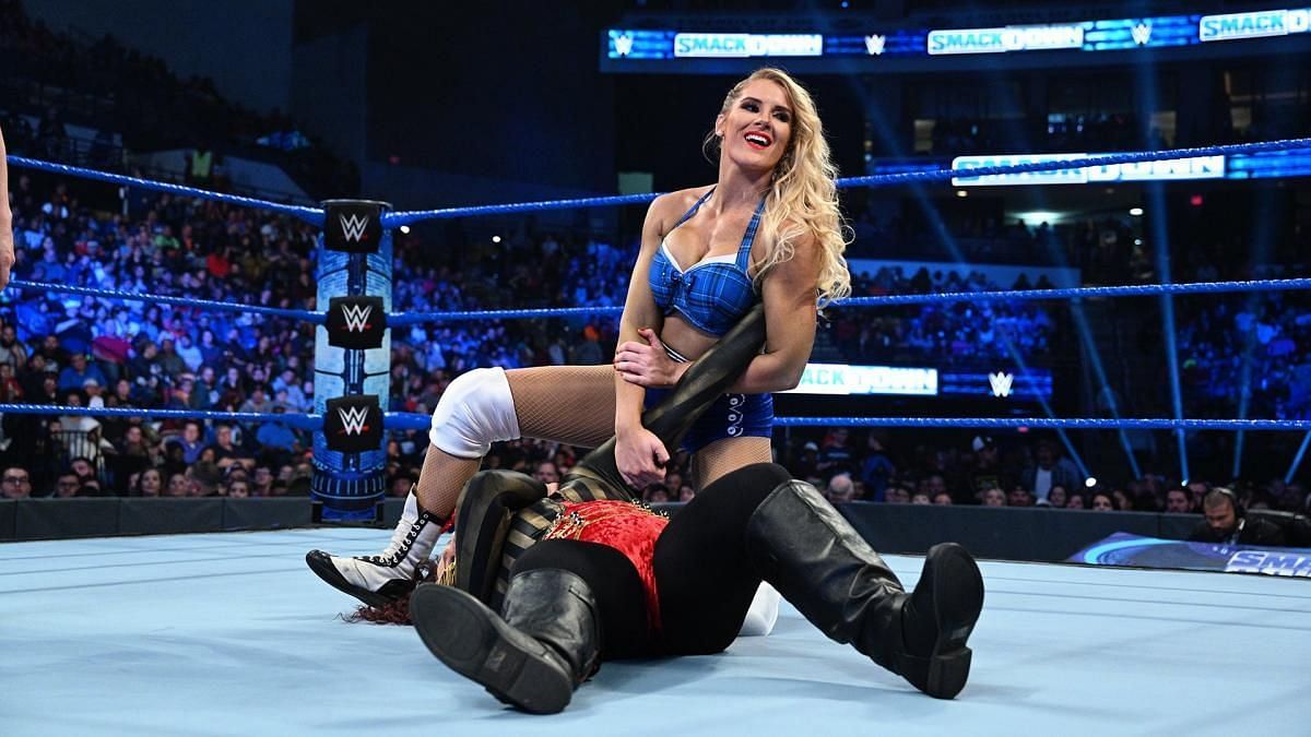 "The Sassy Southern Belle" Lacey Evans dominating Nia Jax